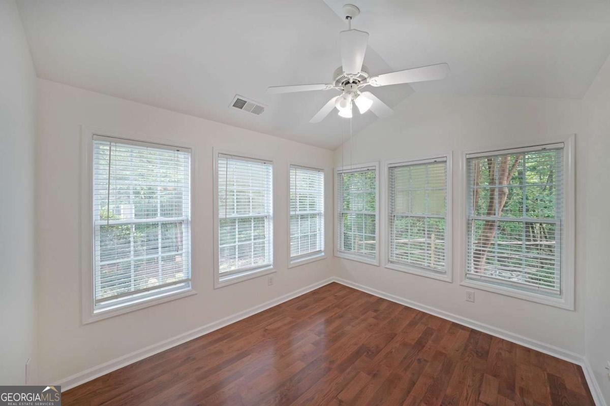 1126 Somerton Place Cumming - 14