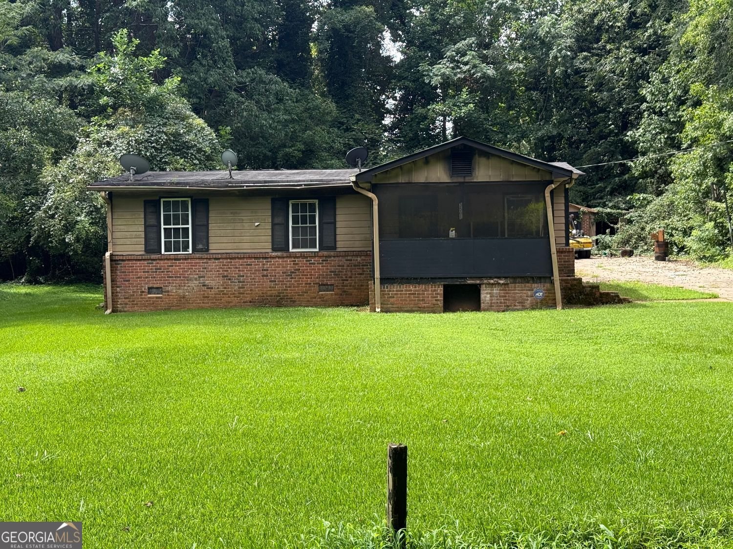 3501 Mosley Road Ellenwood - 1