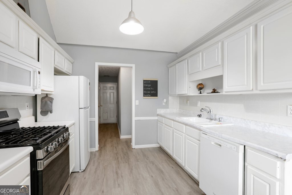 3512 Weaver Falls Lane Loganville - 5