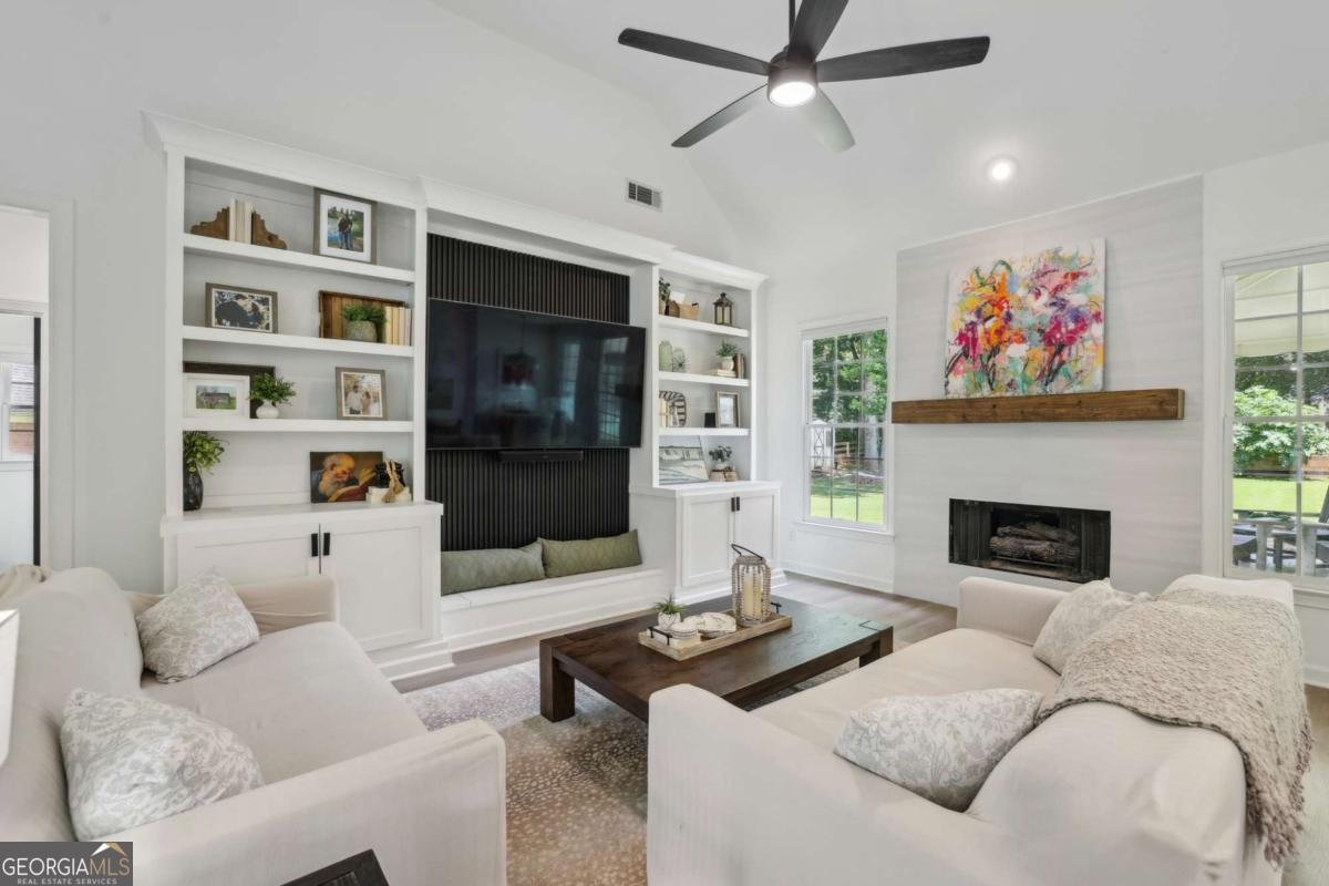 570 Arbor North Way Milton - 4