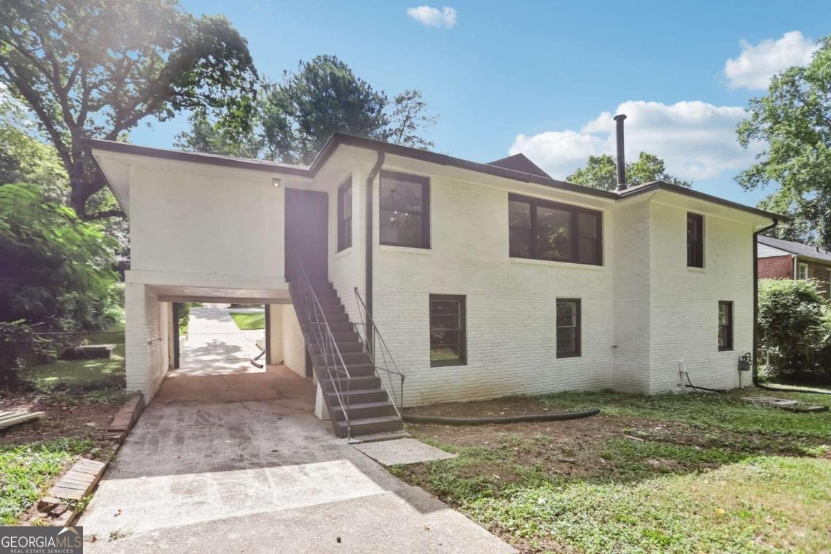 1367 Pollard Drive Atlanta - 38
