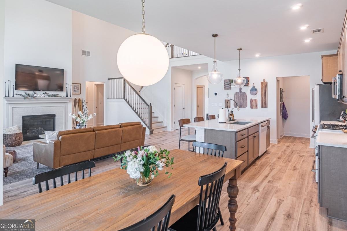 909 Michigan Circle Hoschton - 12