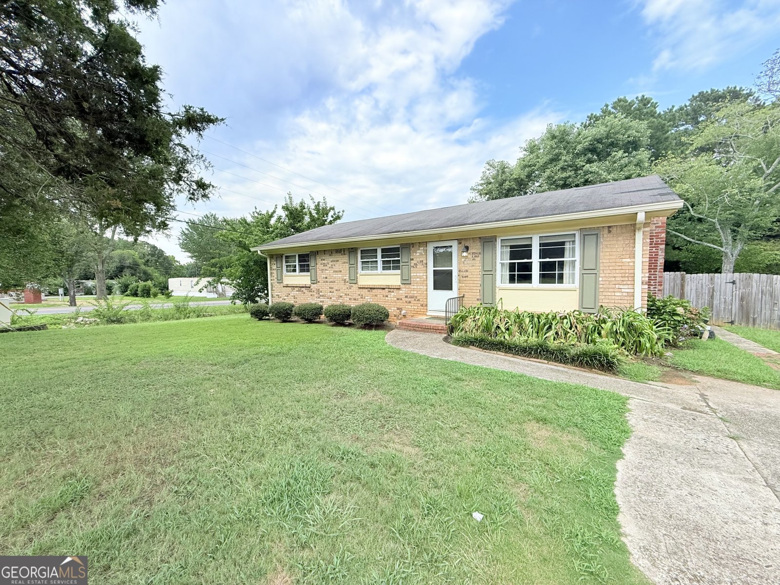 587 Lee Byrd Road Loganville - 2