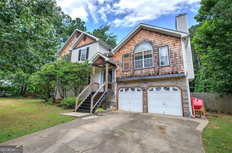 95 GREATWOOD Drive White - 33