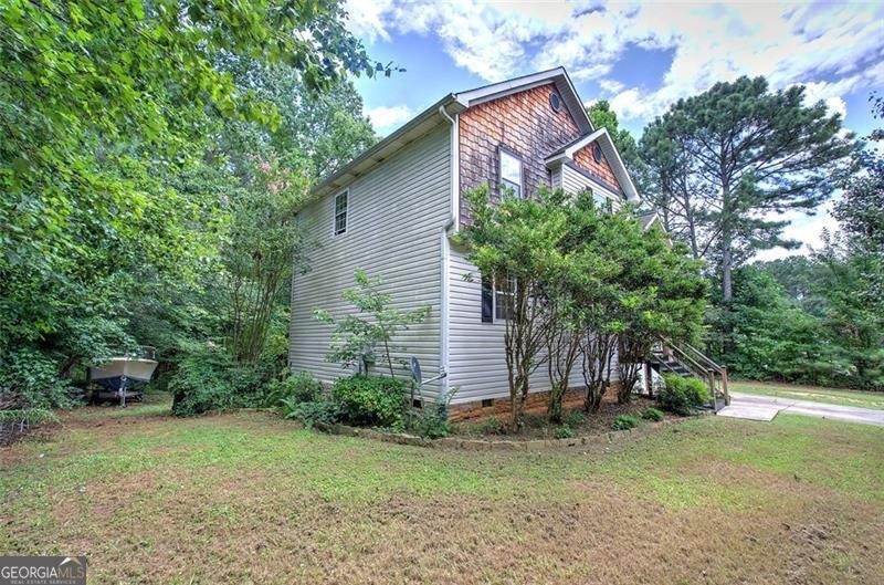 95 GREATWOOD Drive White - 34