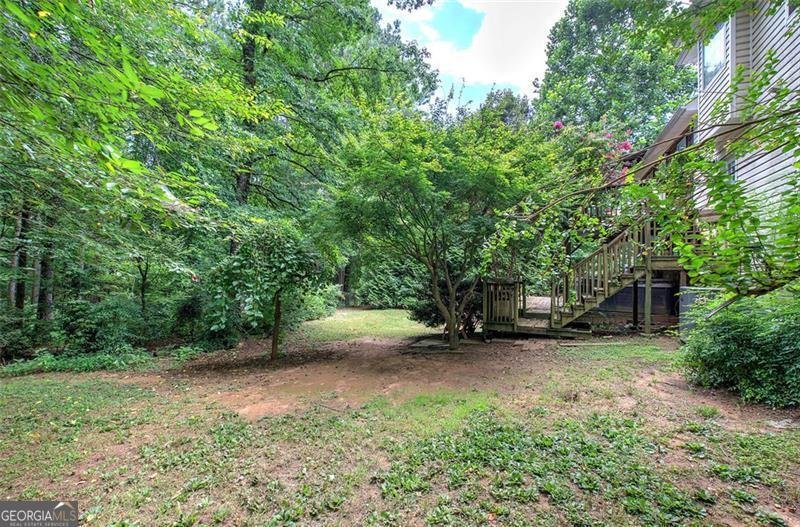 95 GREATWOOD Drive White - 35