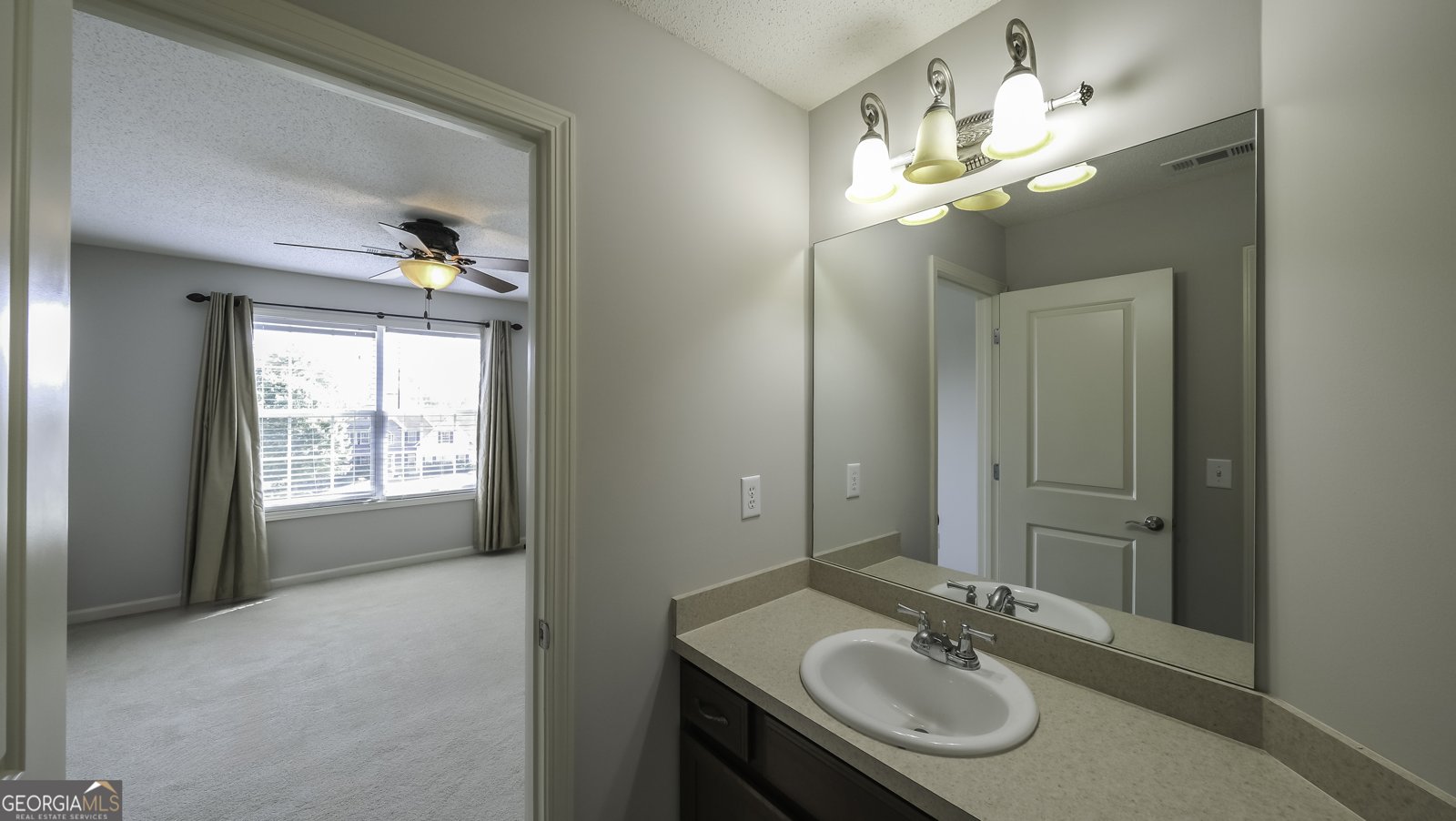 893 SOMERSBY Drive Dallas - 31