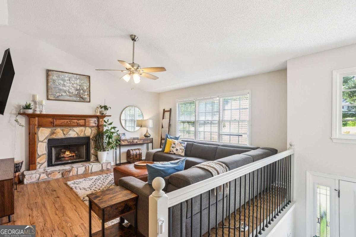 77 Summer Glen Place Dallas - 2