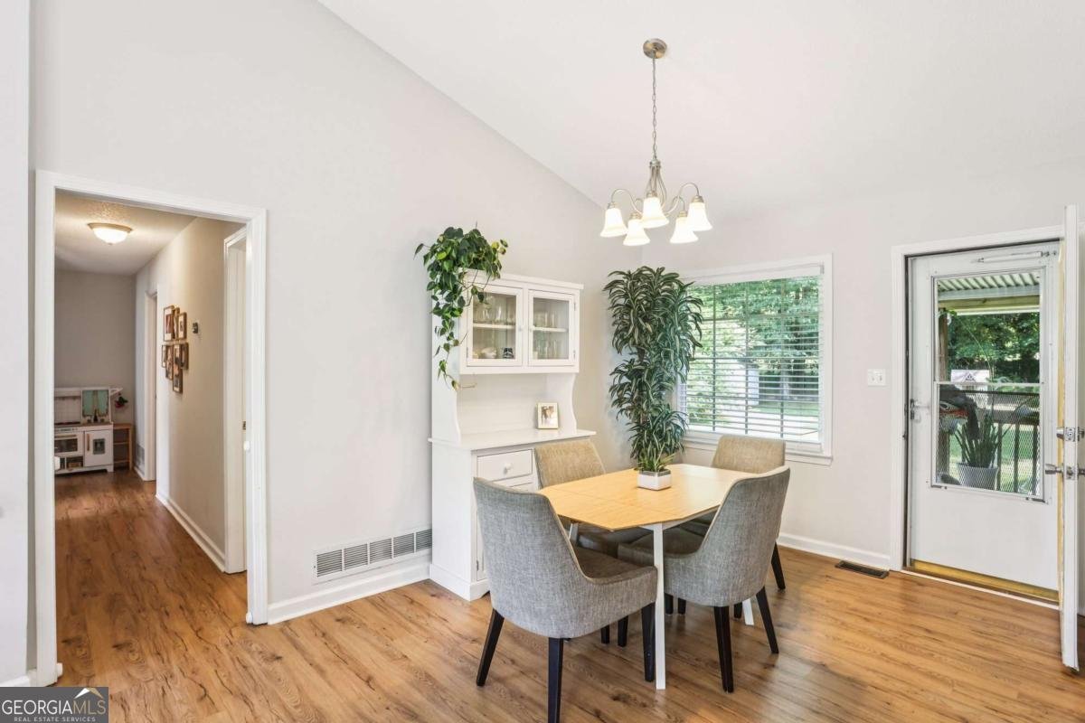 77 Summer Glen Place Dallas - 9