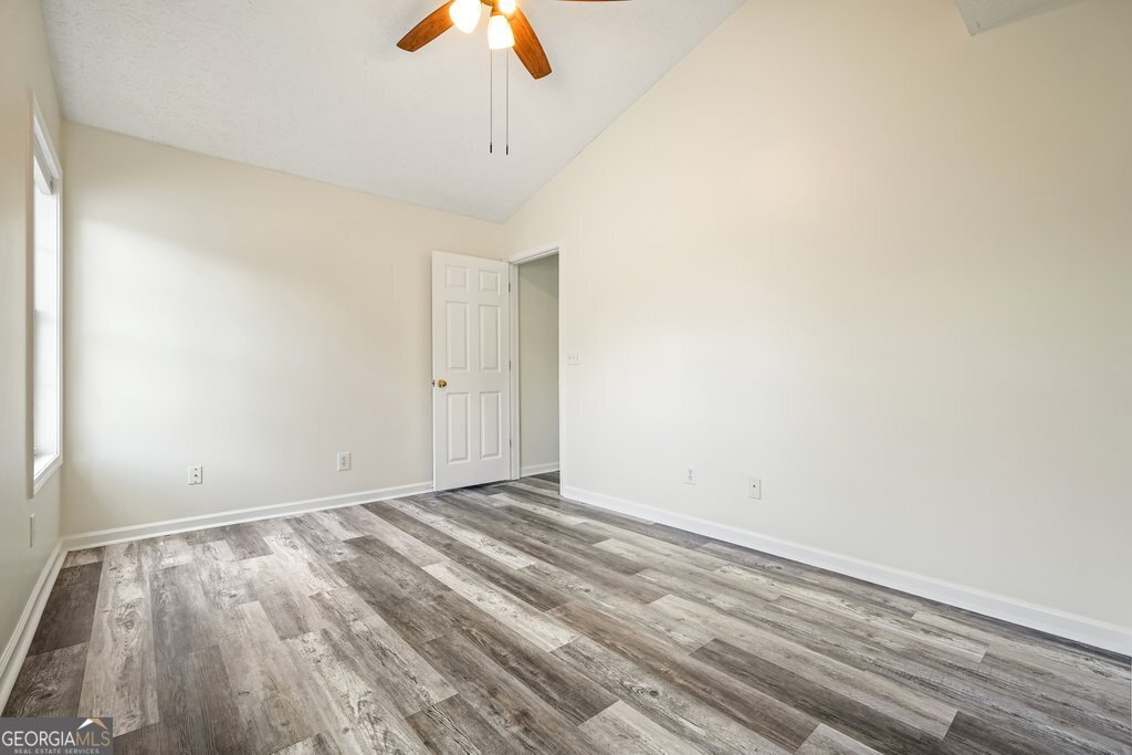 211 Chelsea Court Woodstock - 18
