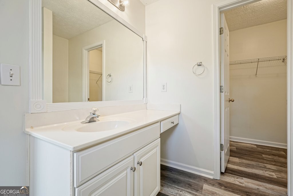 211 Chelsea Court Woodstock - 22