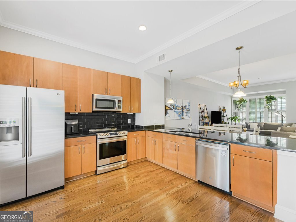710 Cosmopolitan Drive Atlanta - 11
