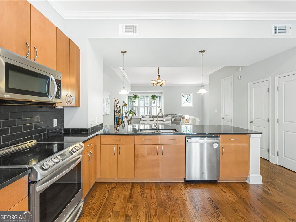 710 Cosmopolitan Drive Atlanta - 13