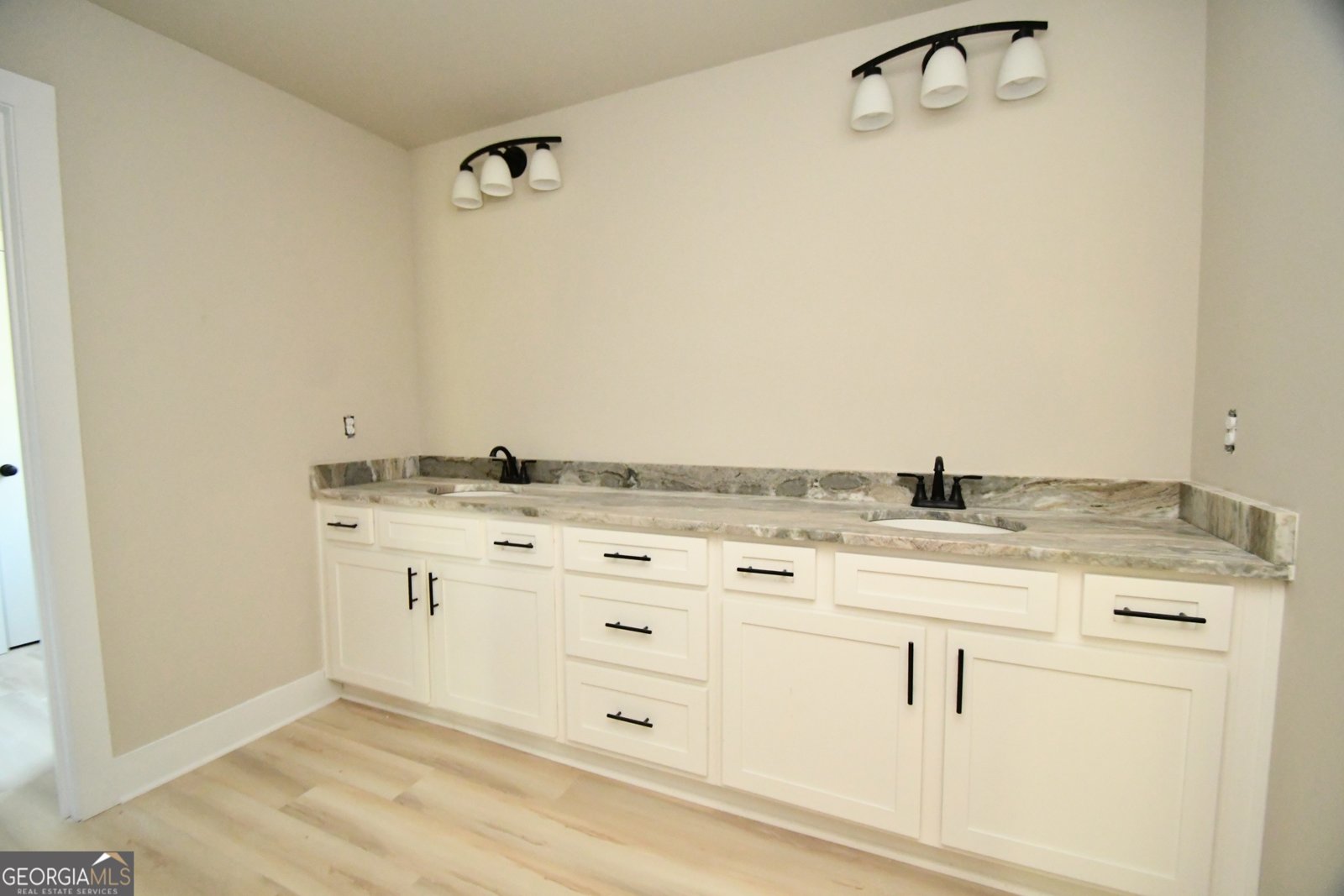 1021 Pointe Tignall - 19