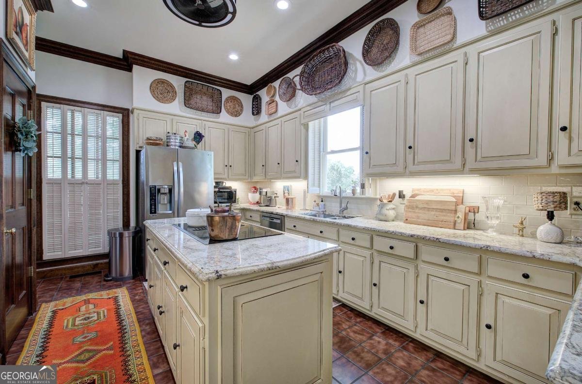 11 Forest Hill Drive Cartersville - 35