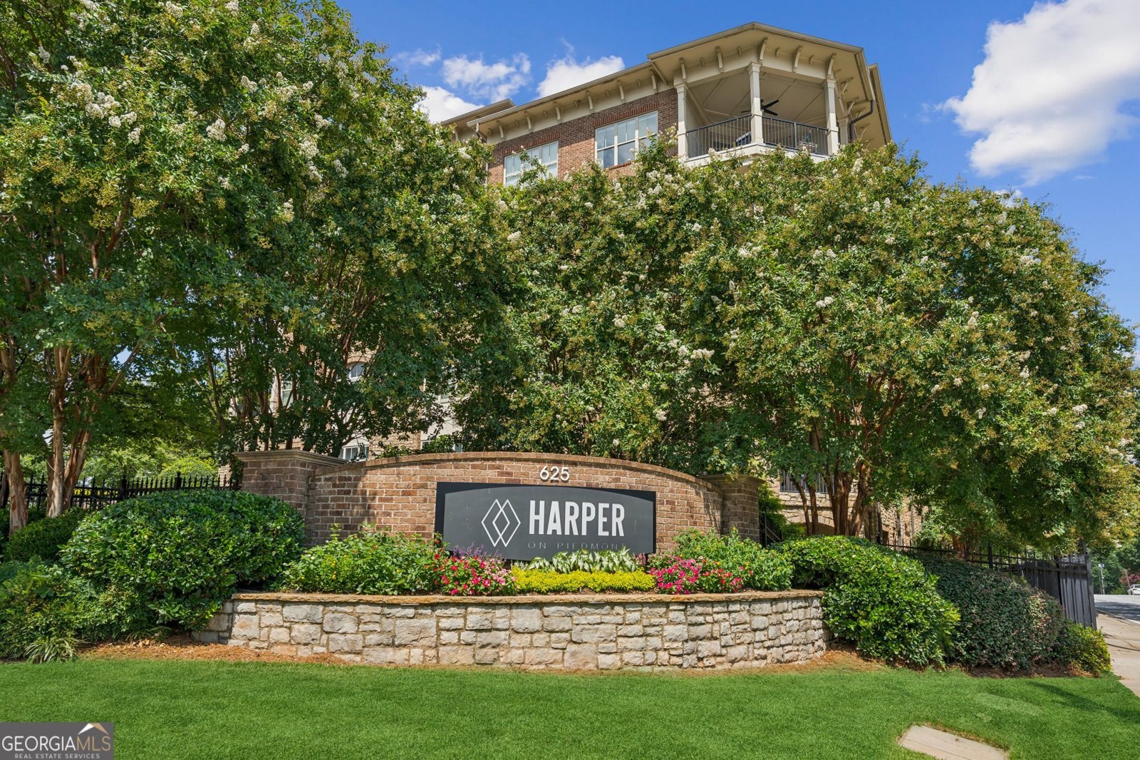 625 Piedmont Avenue Atlanta - 30