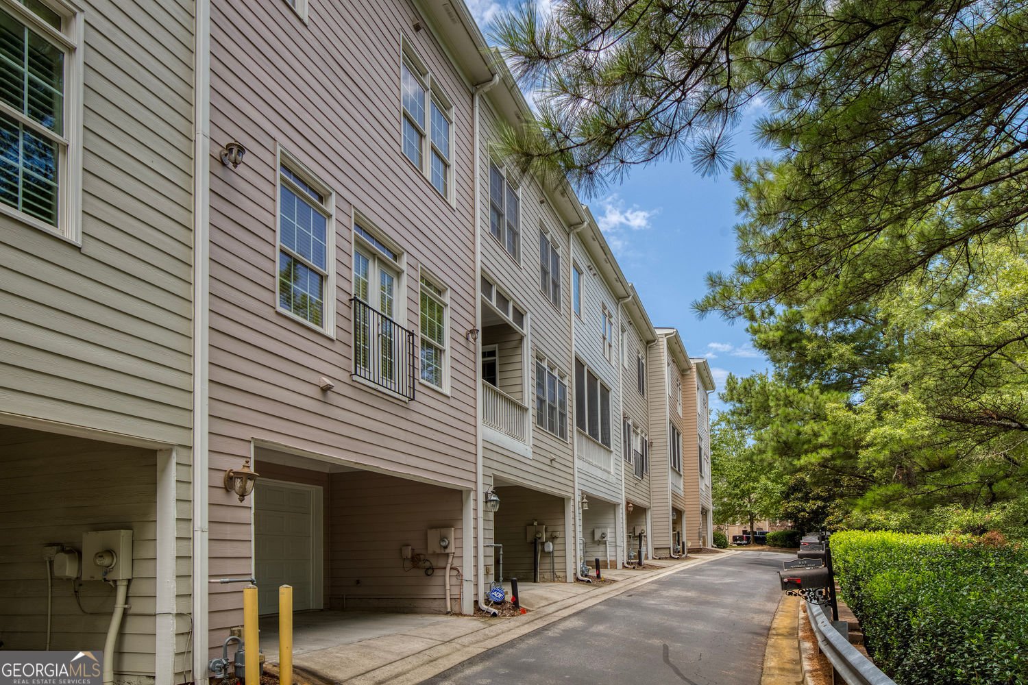 956 Persimmon Point Sandy Springs - 29