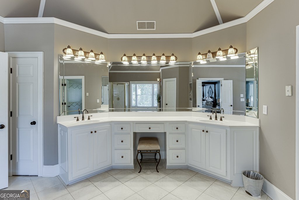2107 Town Manor Court Dacula - 34