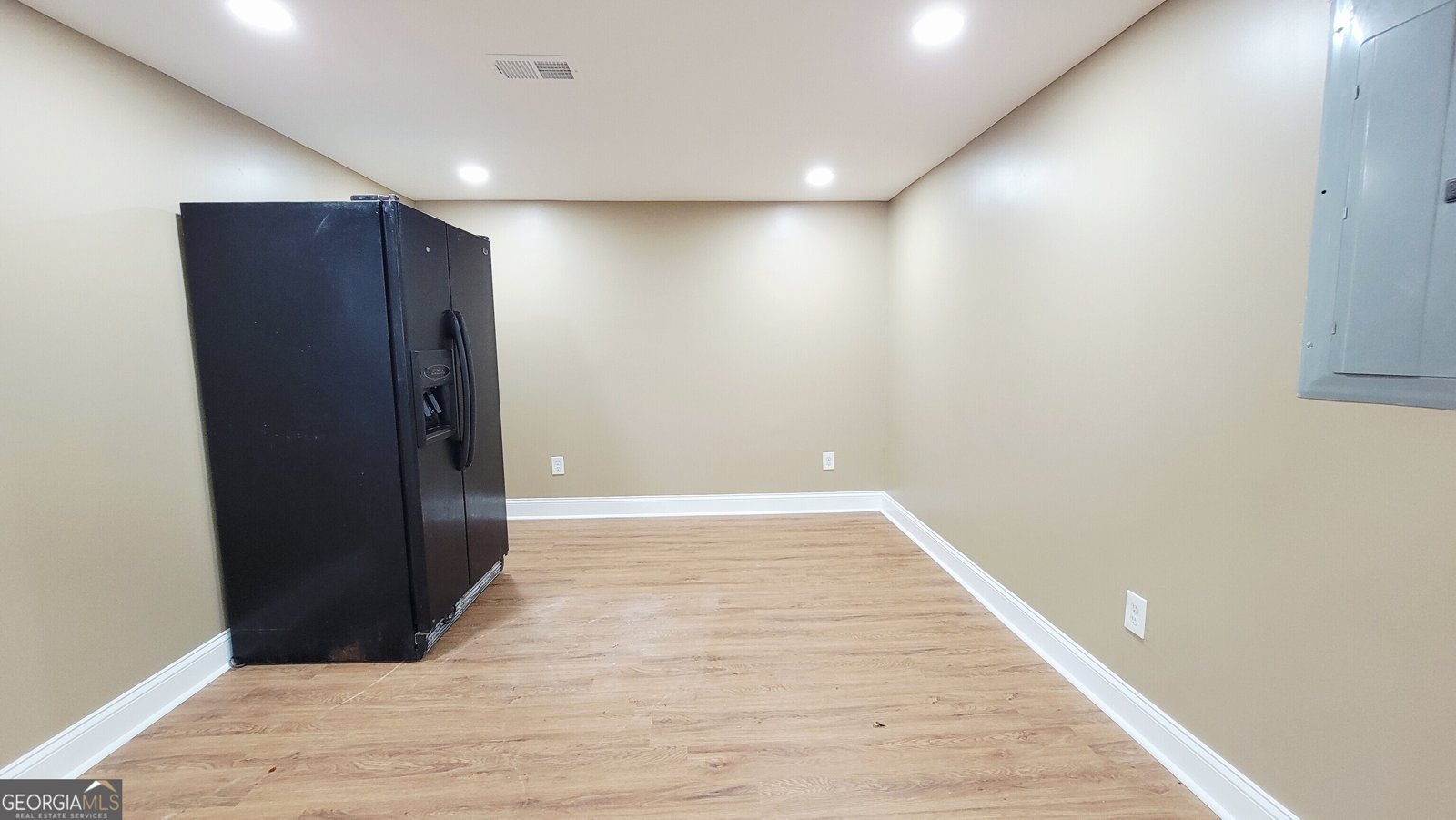 4491 Glade Road Forest Park - 2