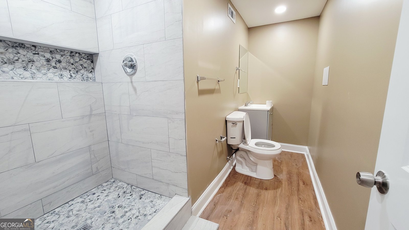 4491 Glade Road Forest Park - 34