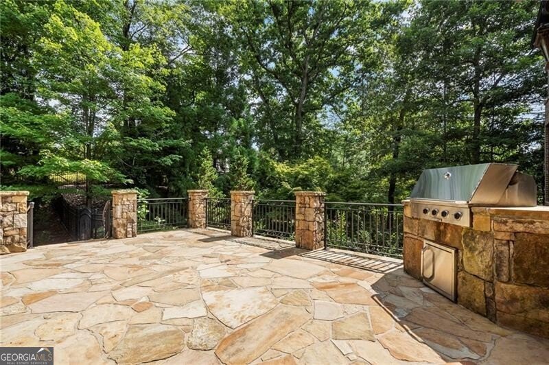 989 Middle Fork Trail Suwanee - 32