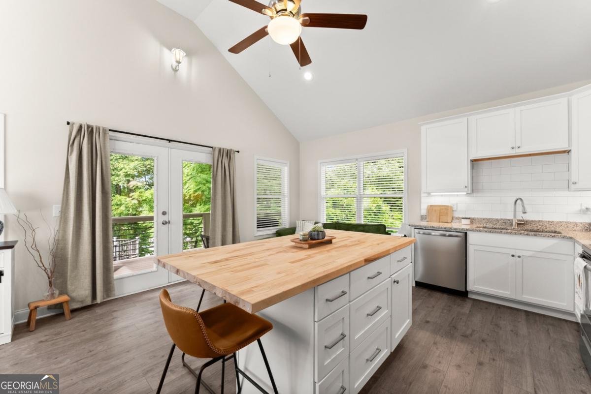 5652 Alligator Alley Gainesville - 5