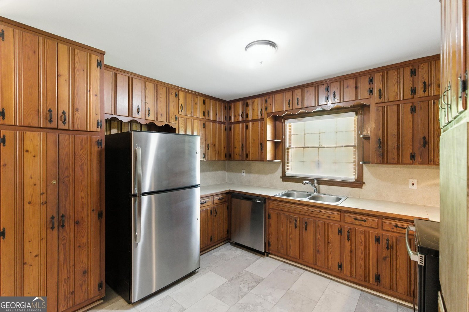 2511 Meadow Lark Drive East Point - 18