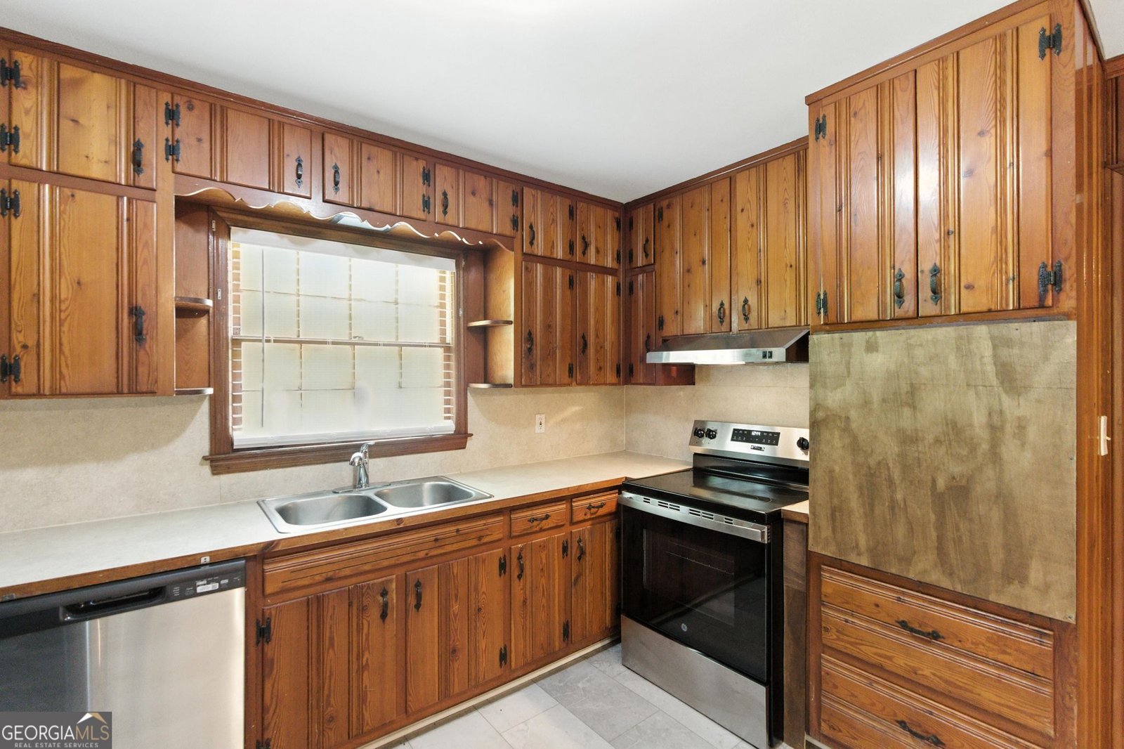 2511 Meadow Lark Drive East Point - 19