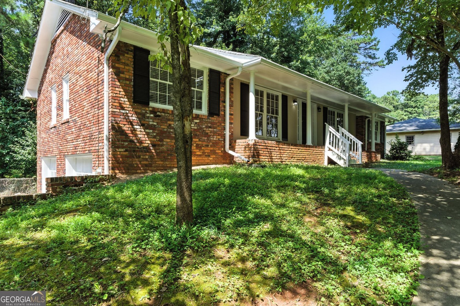 2511 Meadow Lark Drive East Point - 2