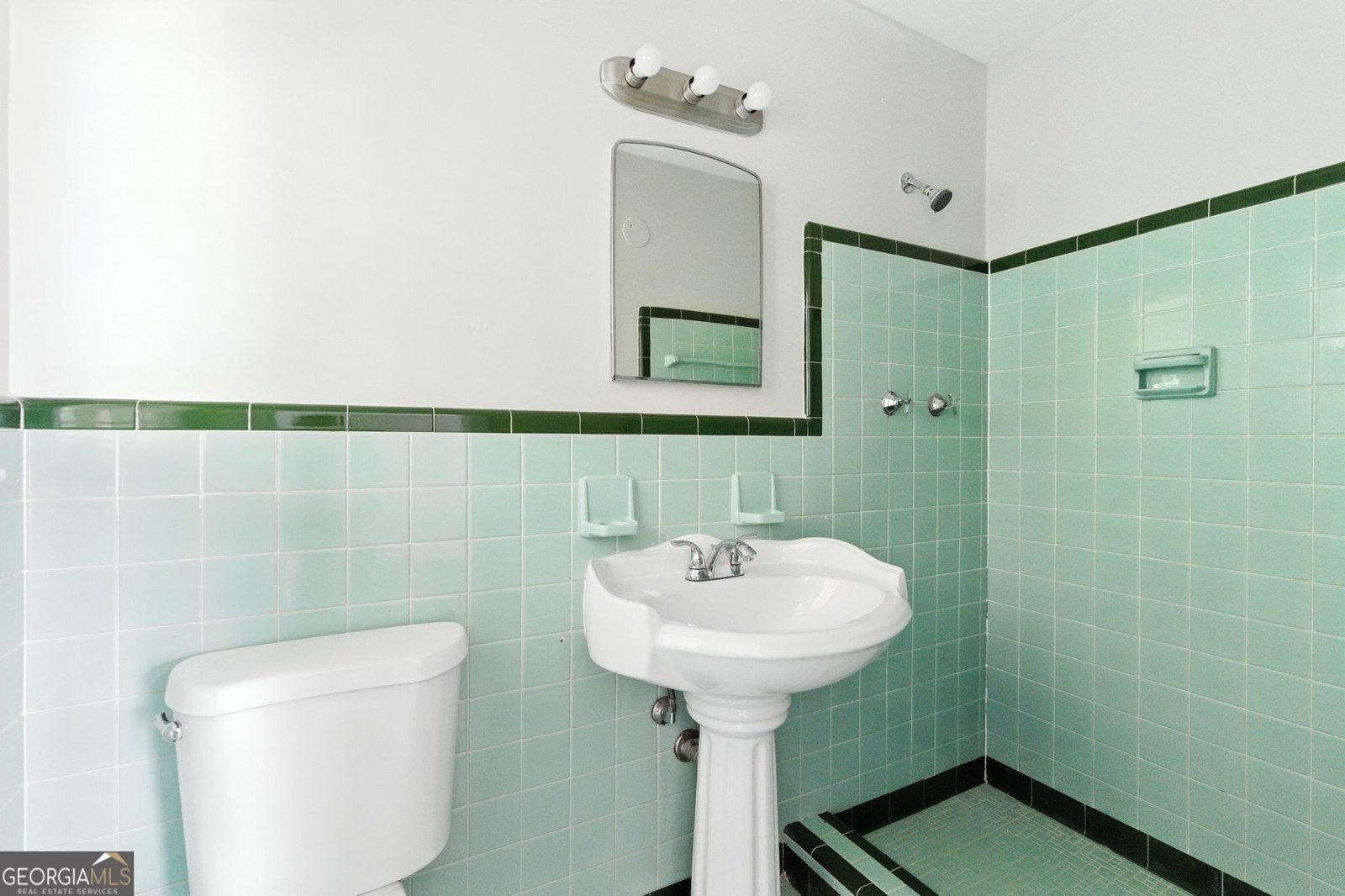 2511 Meadow Lark Drive East Point - 21