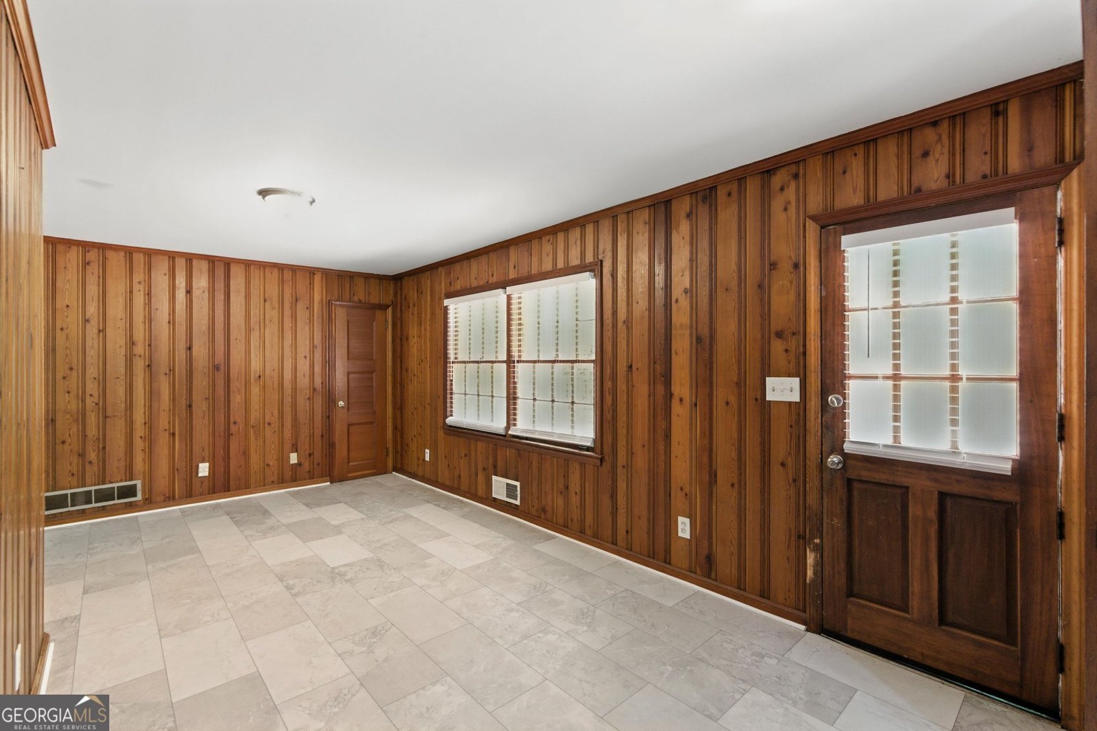2511 Meadow Lark Drive East Point - 25