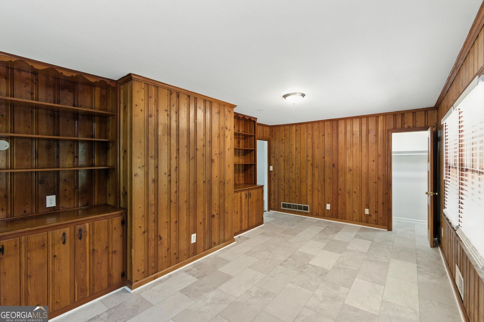 2511 Meadow Lark Drive East Point - 26