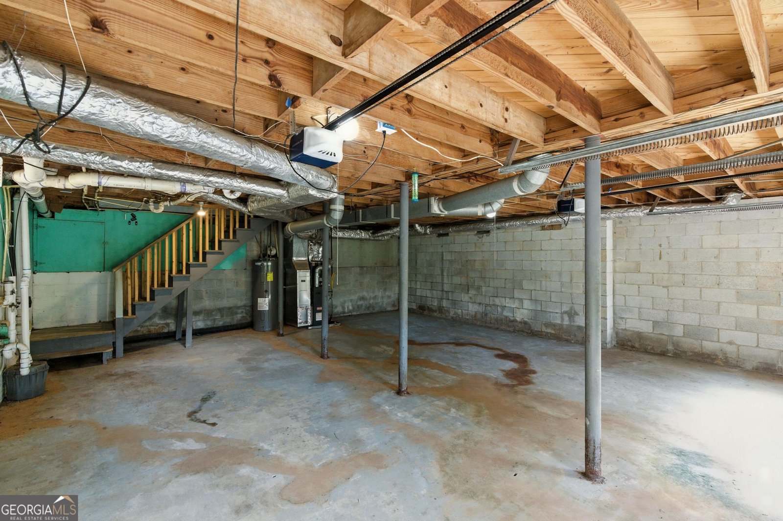 2511 Meadow Lark Drive East Point - 32