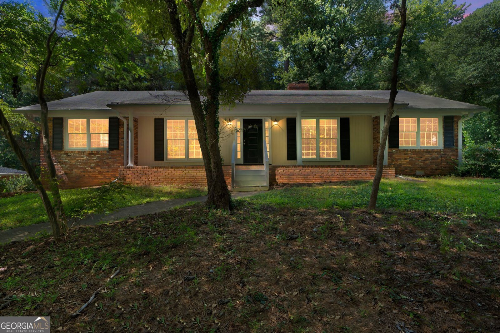 2511 Meadow Lark Drive East Point - 9