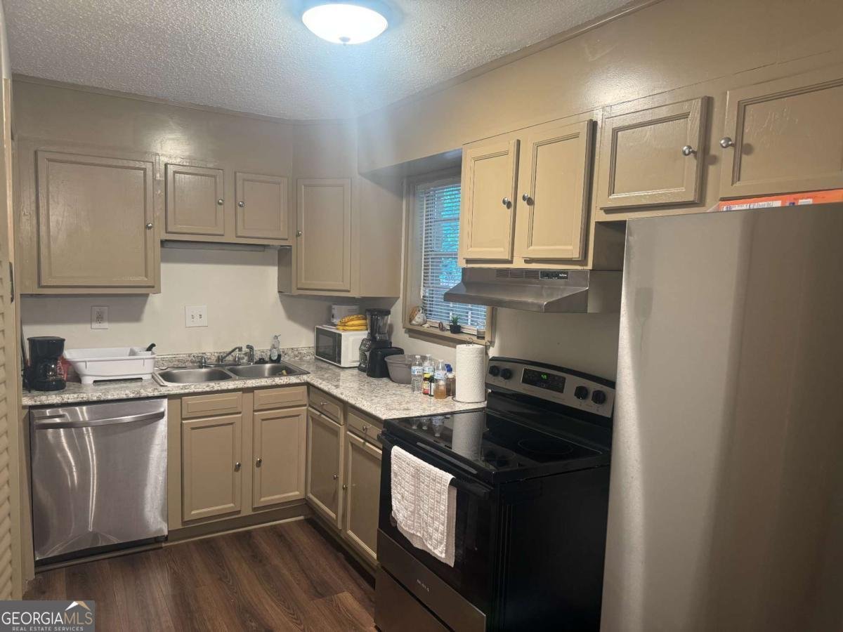 4701 Flat Shoals Rd apt 41G Union City - 3
