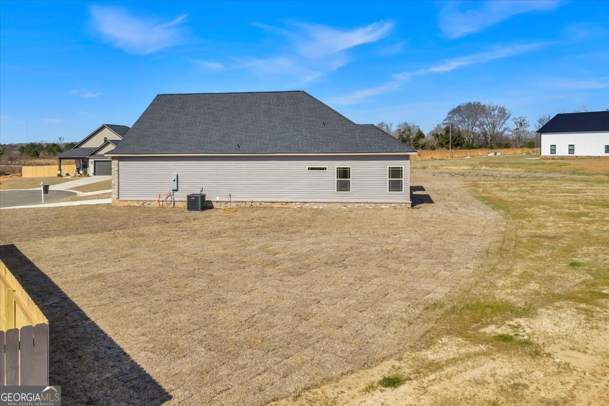 202 Eric Court Byron - Photo 52