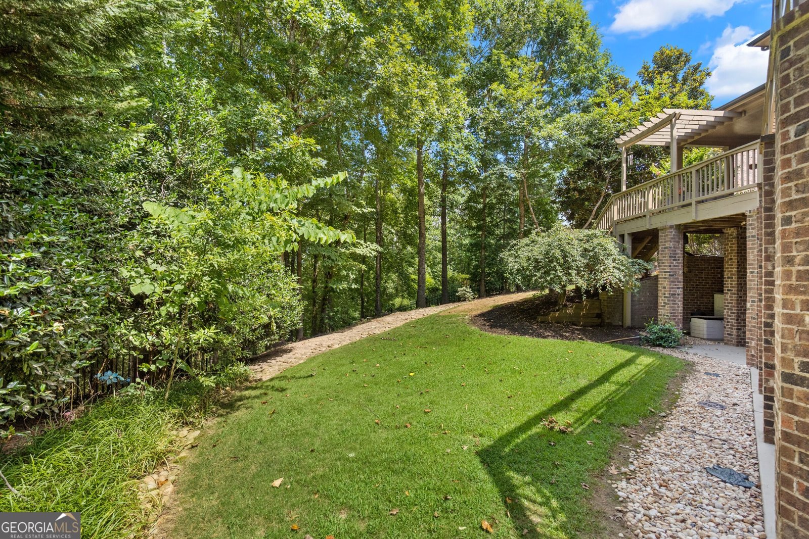 3140 Glastonbury Lane Suwanee - 35