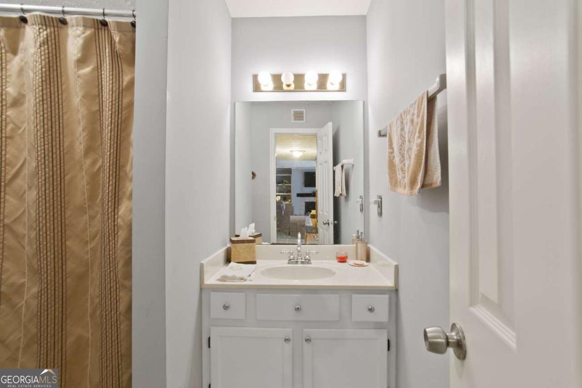4509 Vinings Central Trace Atlanta - 33