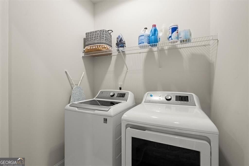 209 Phillips Lane Alpharetta - 1