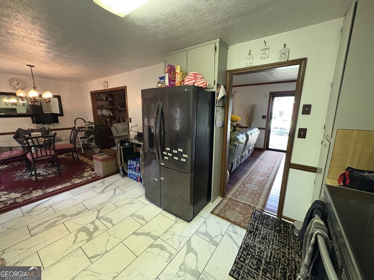 557 Greenview Avenue Conyers - 3