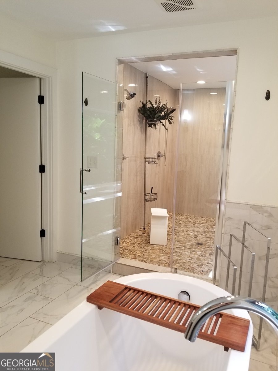 2042 Amberwood Way Atlanta - 14