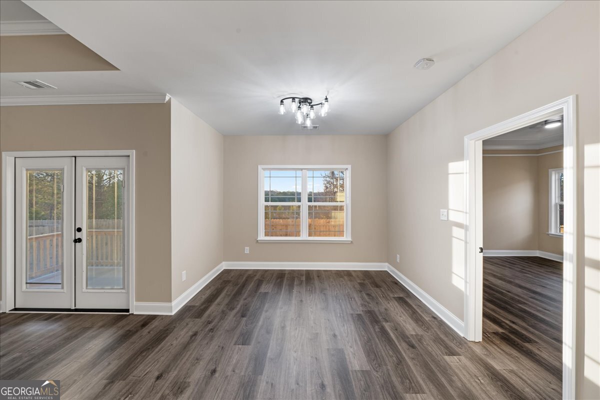 208 Eric Court Byron - 11