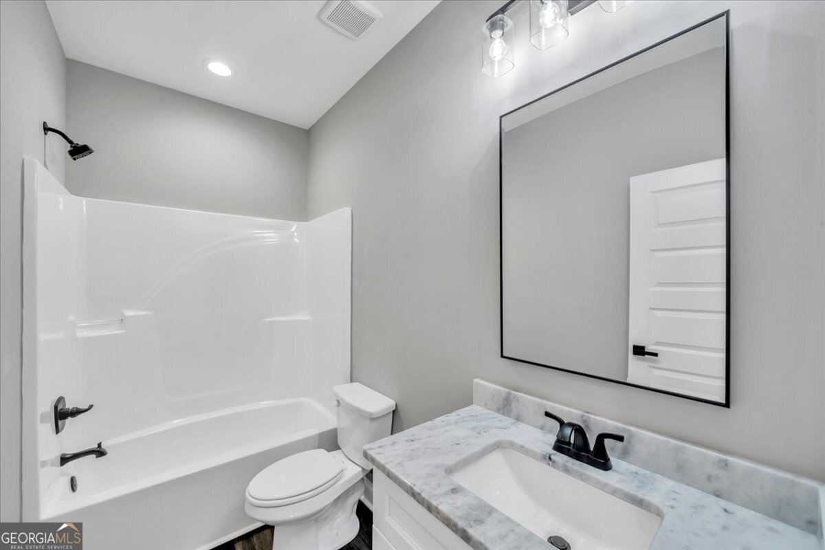 208 Eric Court Byron - Photo 46