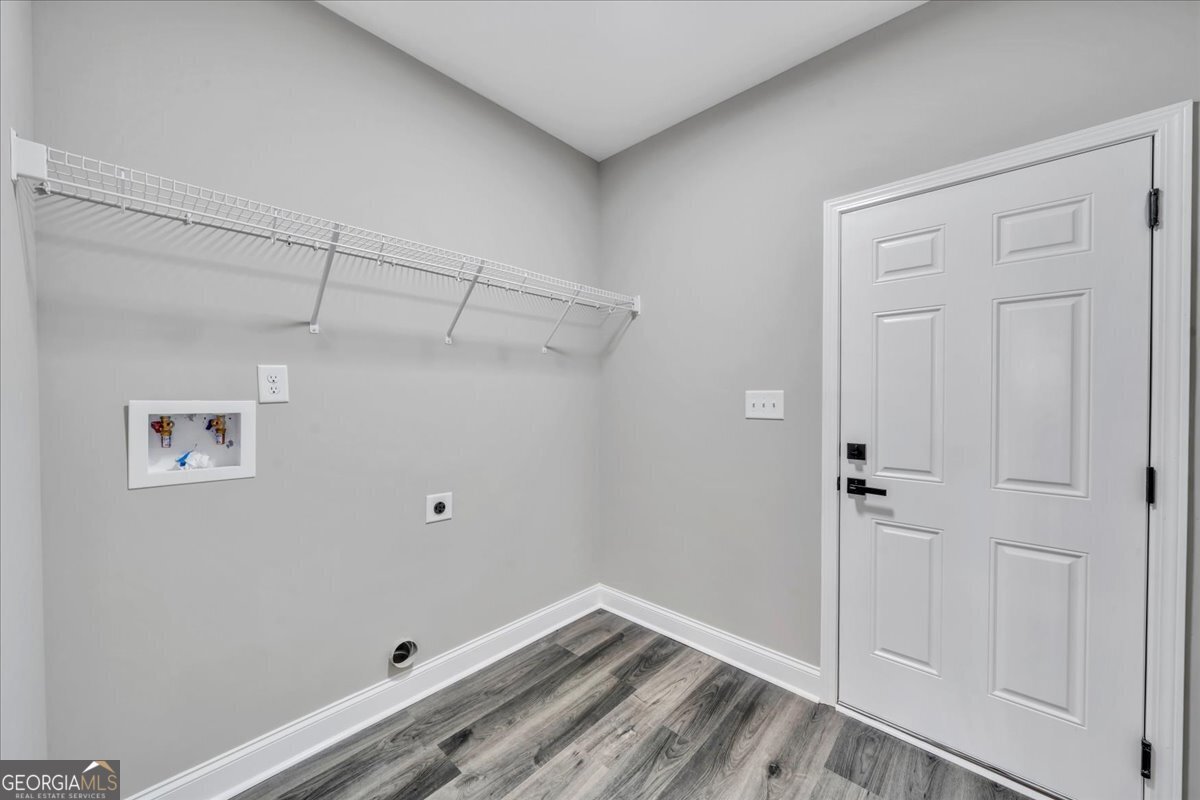 208 Eric Court Byron - Photo 48