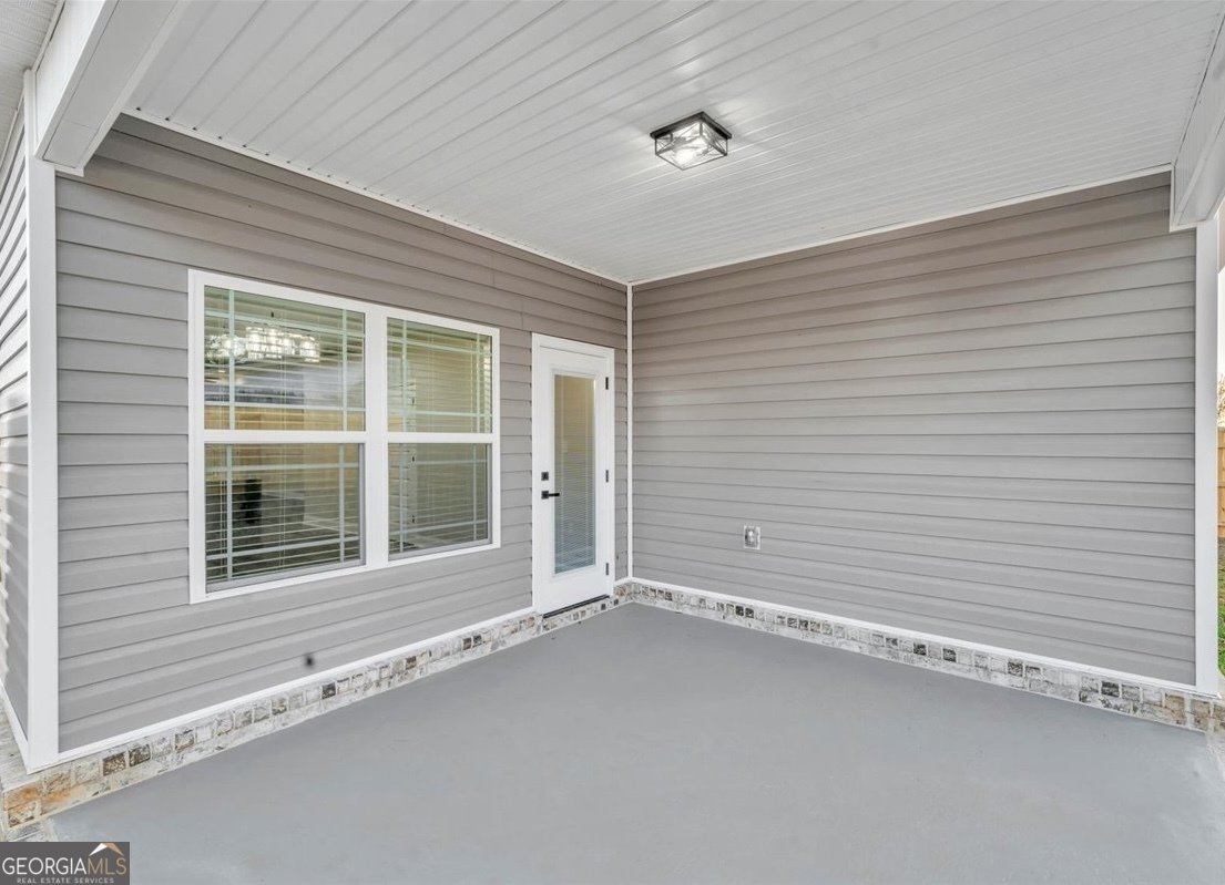 212 Eric Court Byron - Photo 32