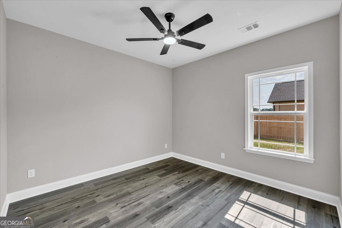 212 Eric Court Byron - Photo 45