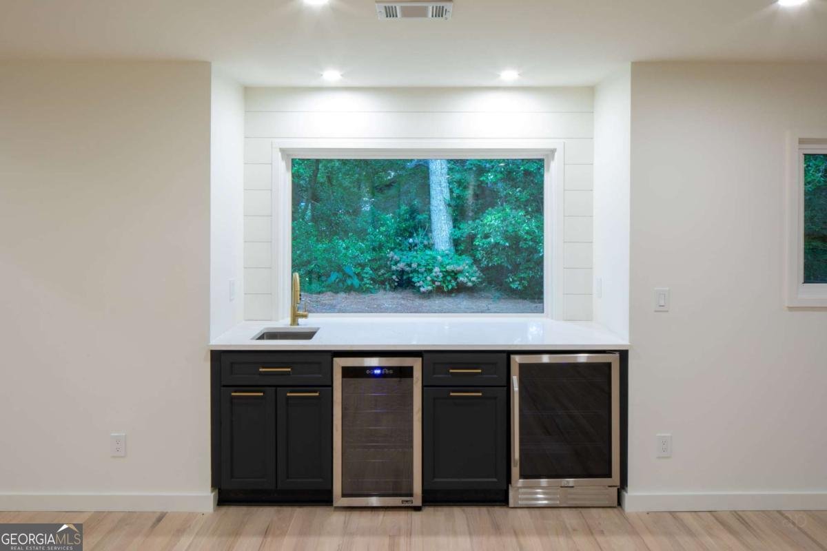 4816 Cambridge Drive Atlanta - 18