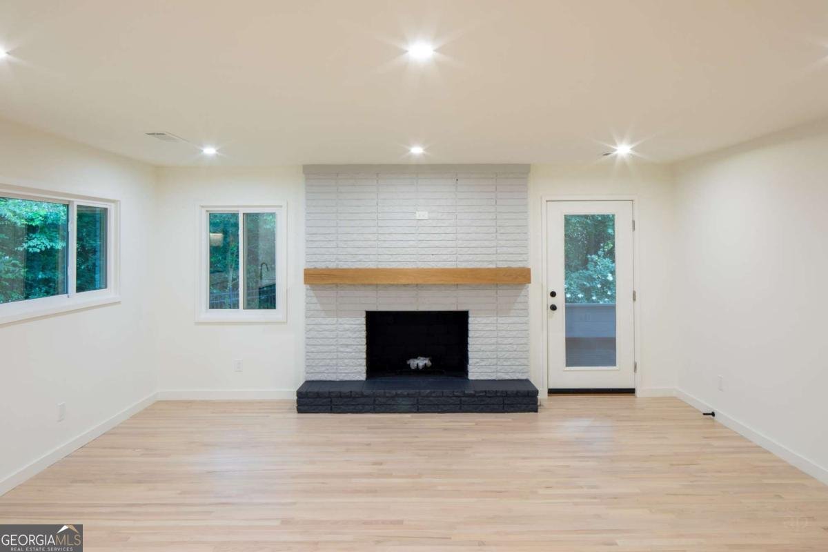 4816 Cambridge Drive Atlanta - 19