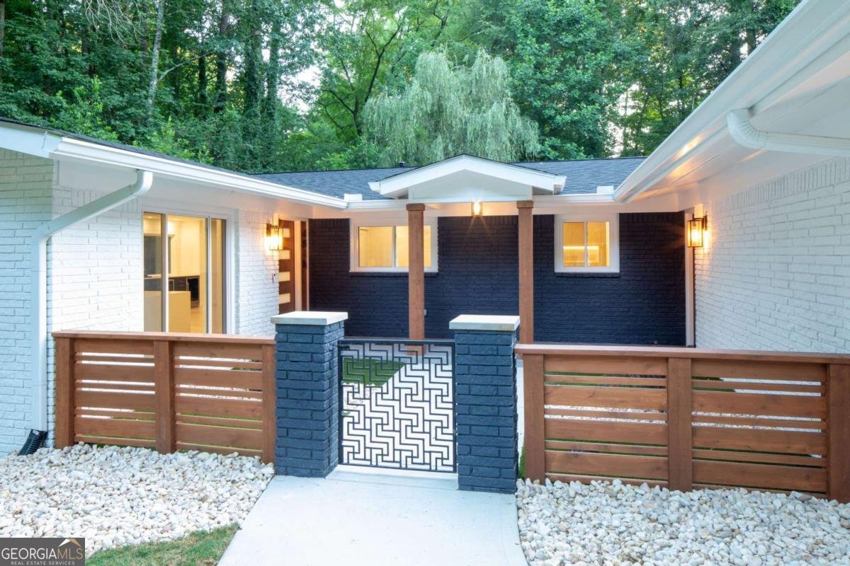 4816 Cambridge Drive Atlanta - 2