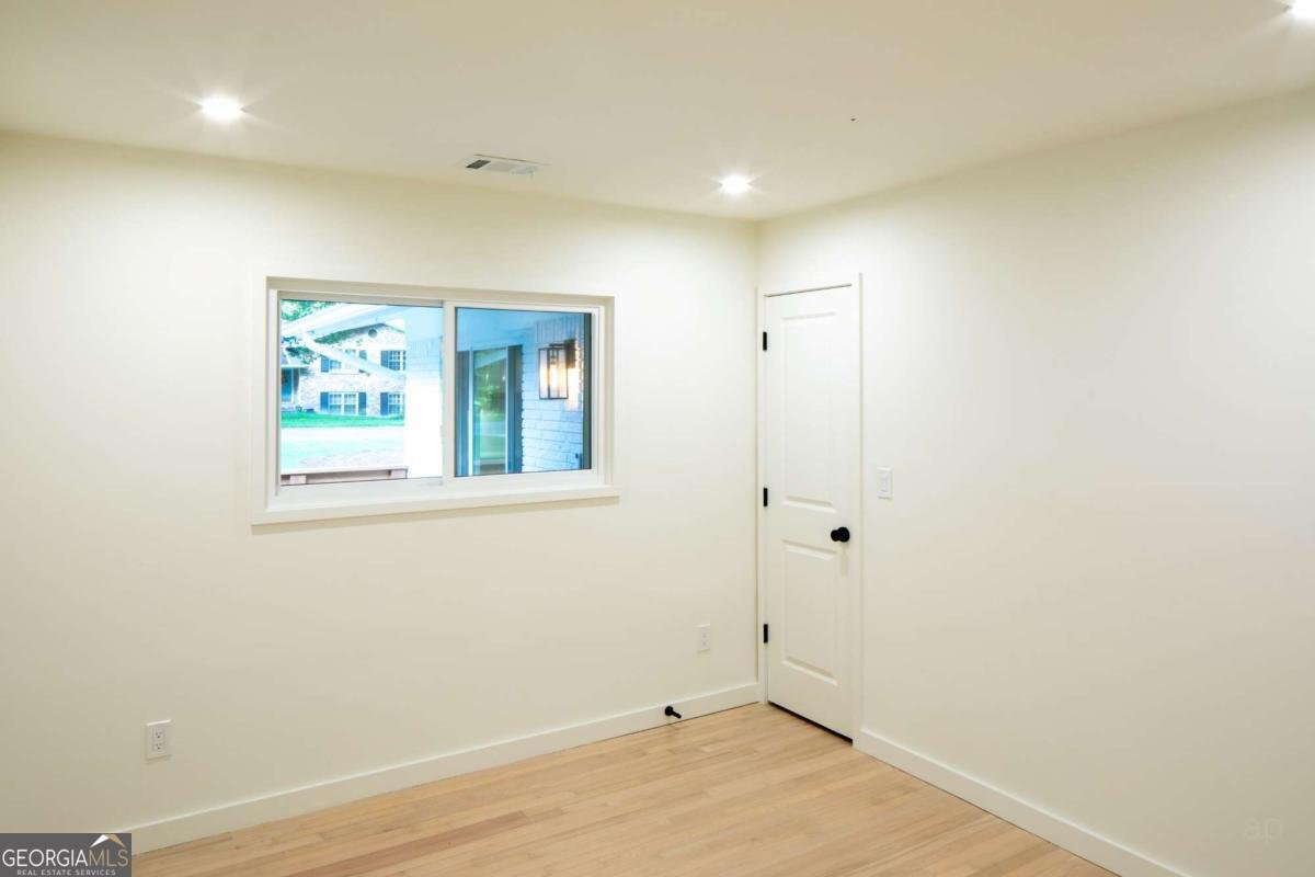 4816 Cambridge Drive Atlanta - 23